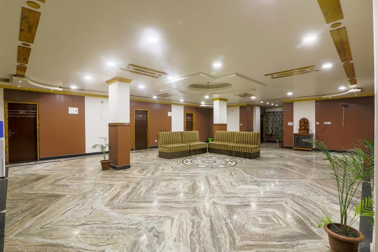 Oyo 36201 Sangam Grand Ξενοδοχείο Γουβαχάτι Εξωτερικό φωτογραφία